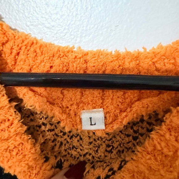 Halloween Sweater - Picture 2 of 2